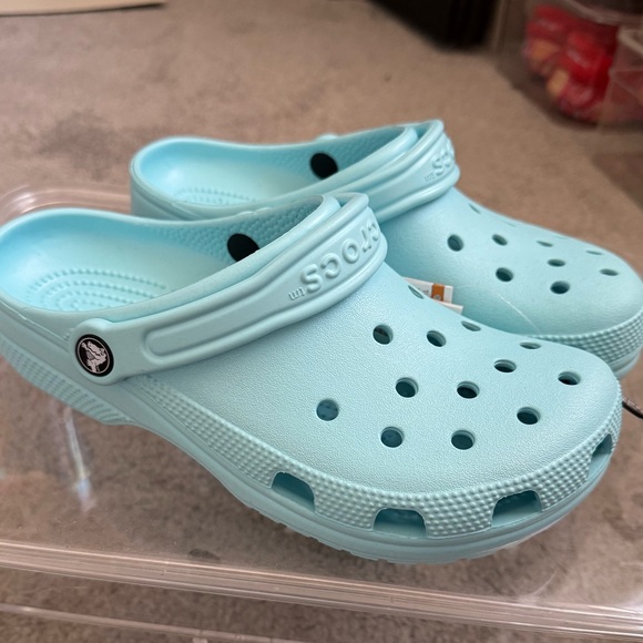 CROCS Classic Icy Blue Clog! w9/m7 - Picture 2 of 3